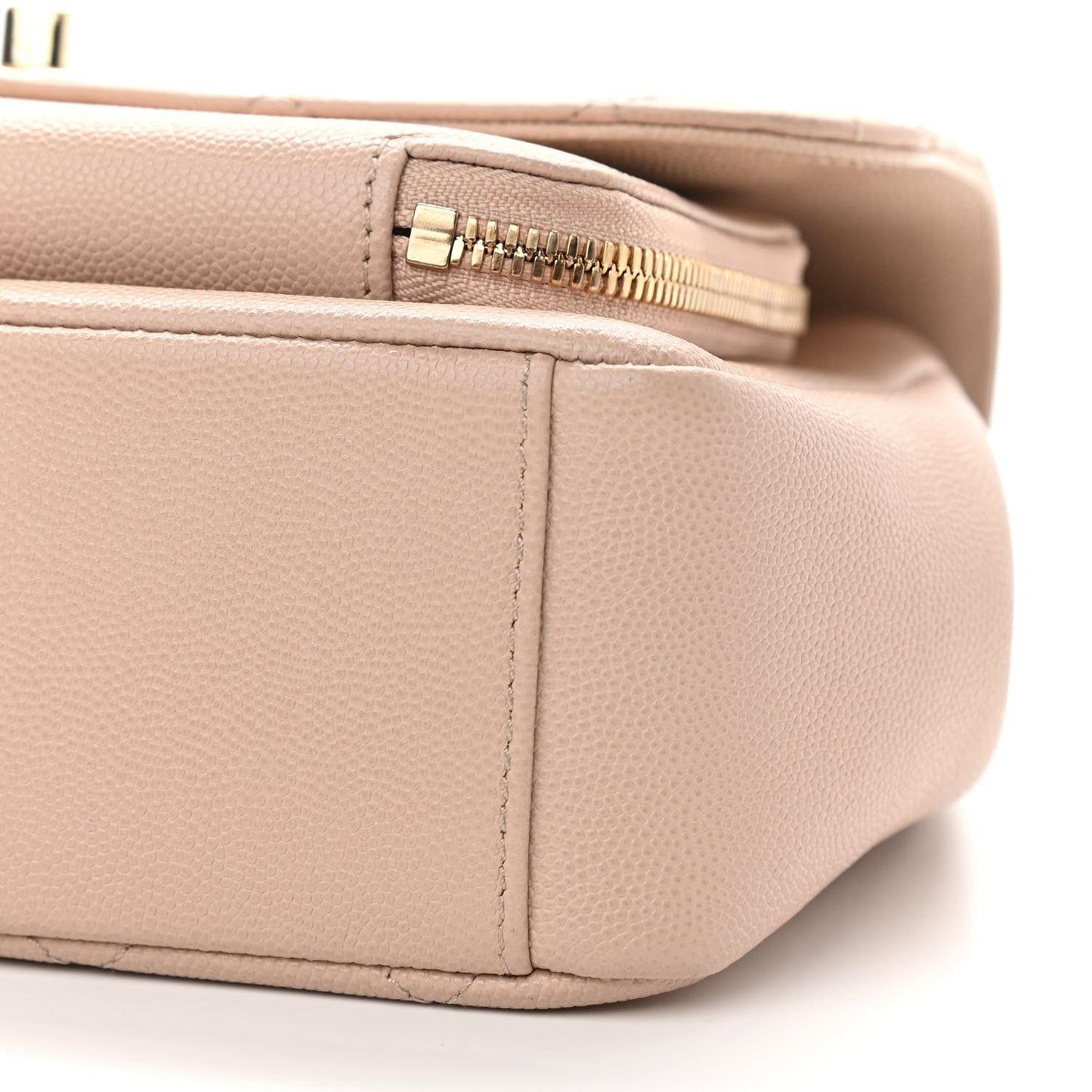 Caviar Quilted Medium Business Affinity Flap Beige