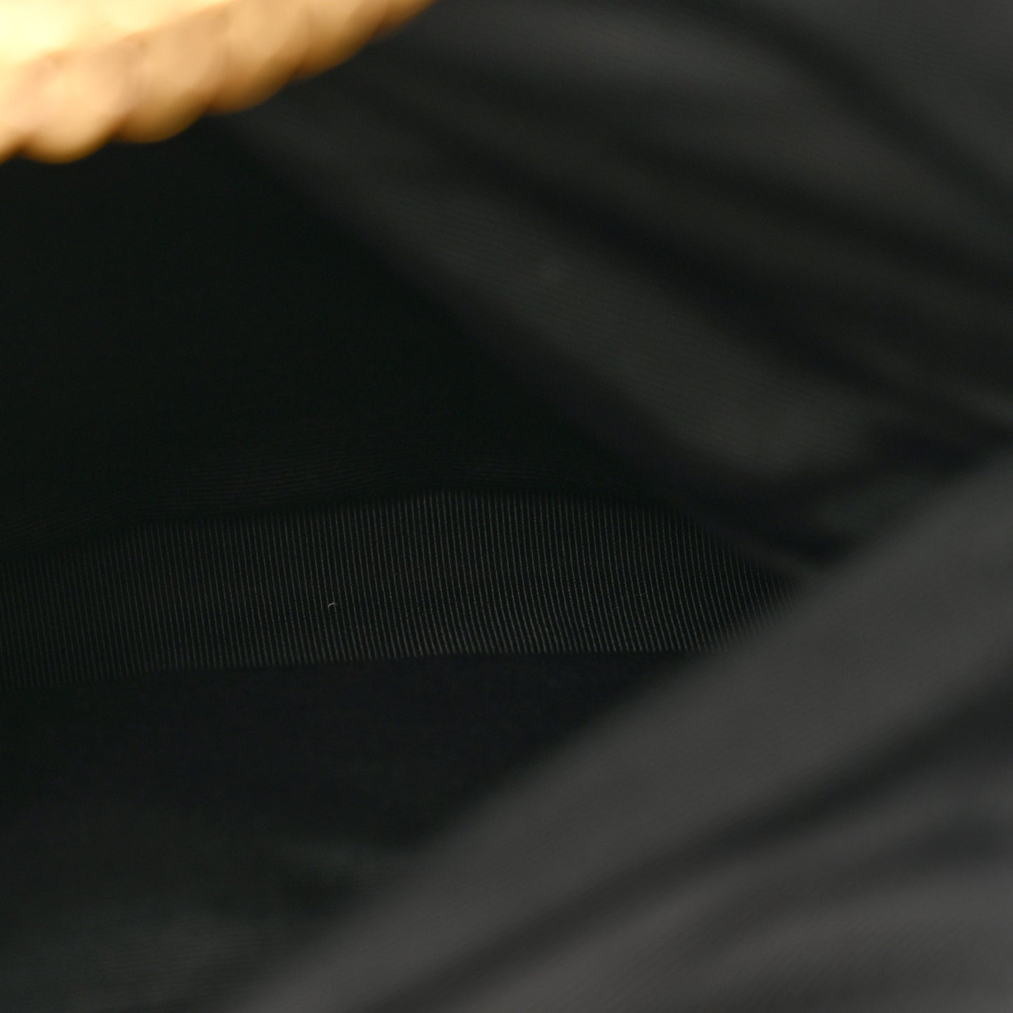 Lambskin Quilted Cerniera Shoulder Bag Black