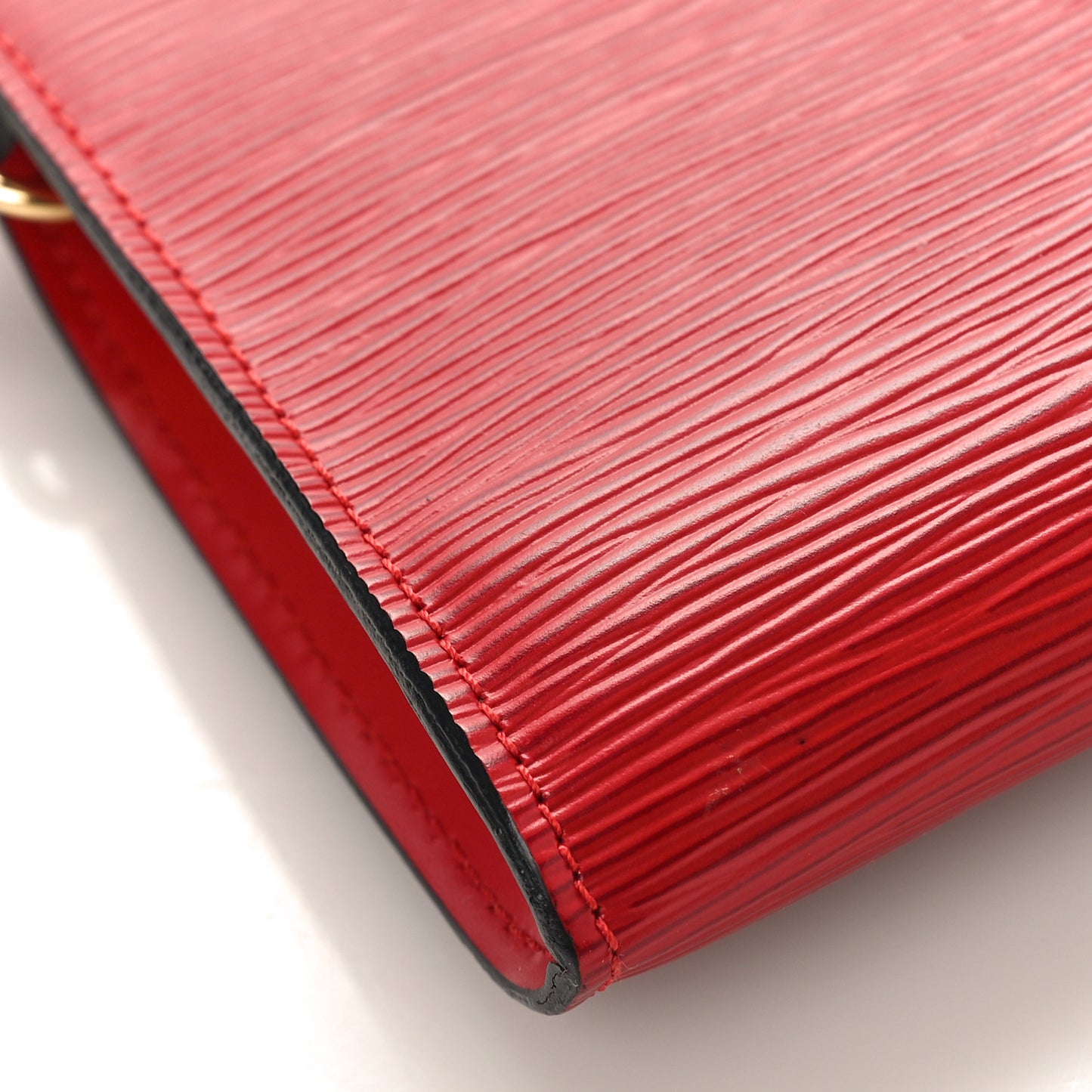 Epi Pochette Accessories 21 Castillan Red