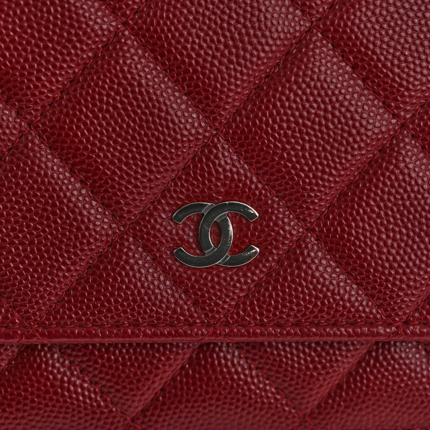 Caviar Quilted Wallet on Chain WOC Red
