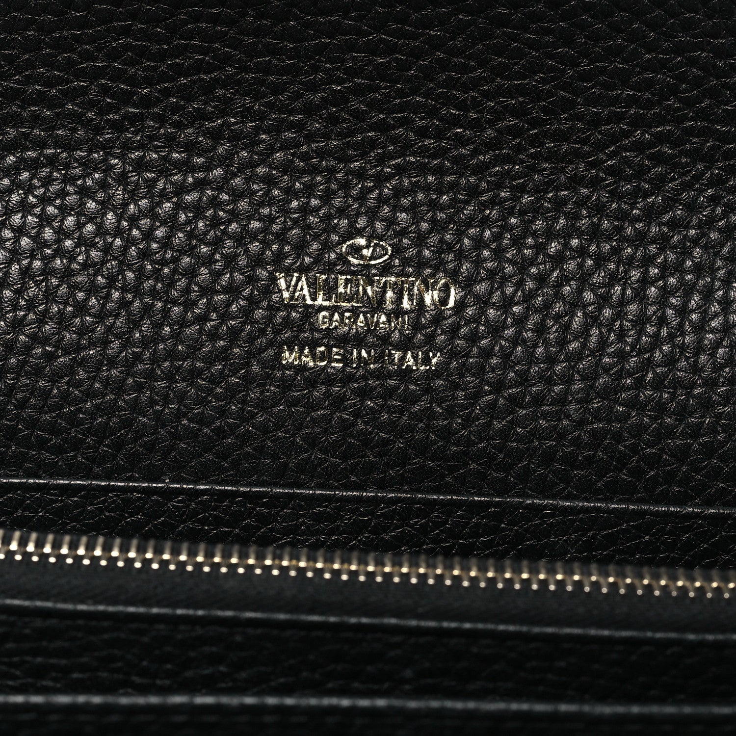 Valentino Garavani Pebbled Calfskin Rockstud Envelope Wallet on Chain Black 6 of 10