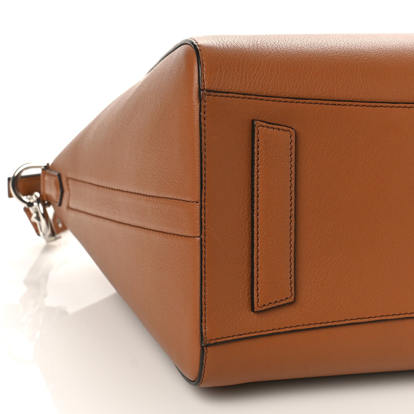Sugar Goatskin Medium Antigona Cognac