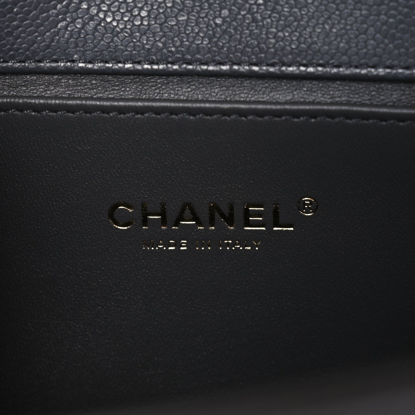 Caviar Quilted Medium Boy Flap Dark Grey