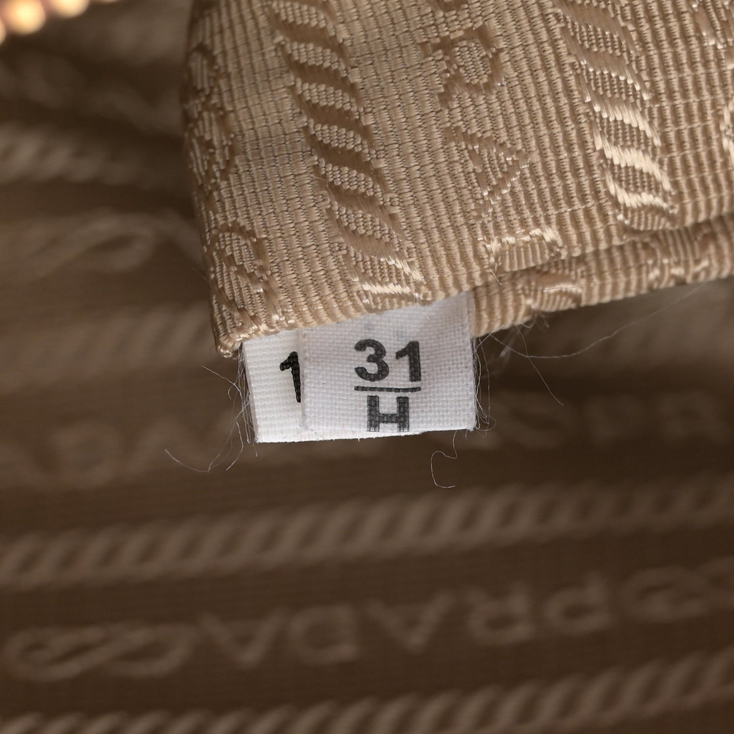 Saffiano Large Galleria Double Zip Tote Cipria