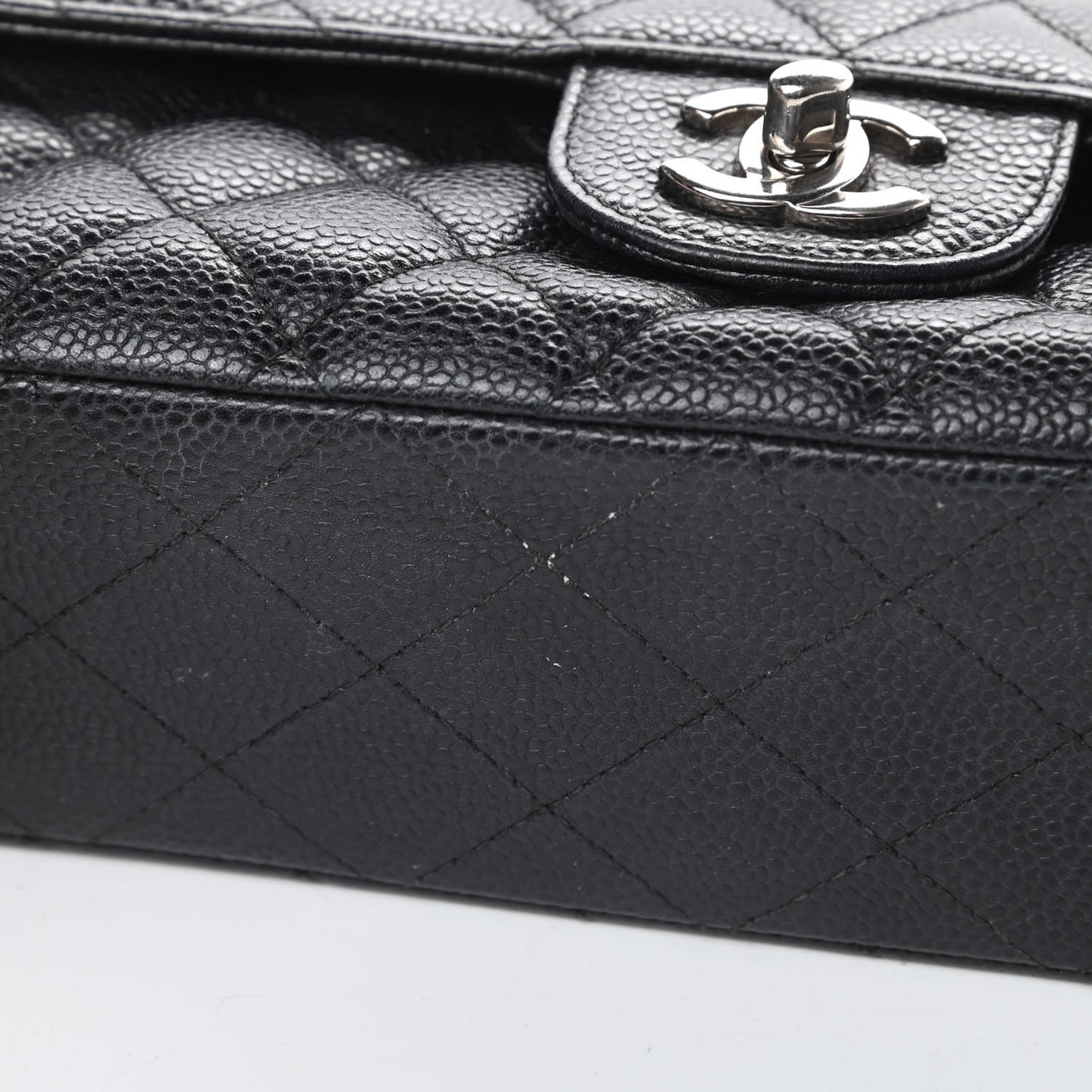 Caviar Quilted Medium Double Flap Black
