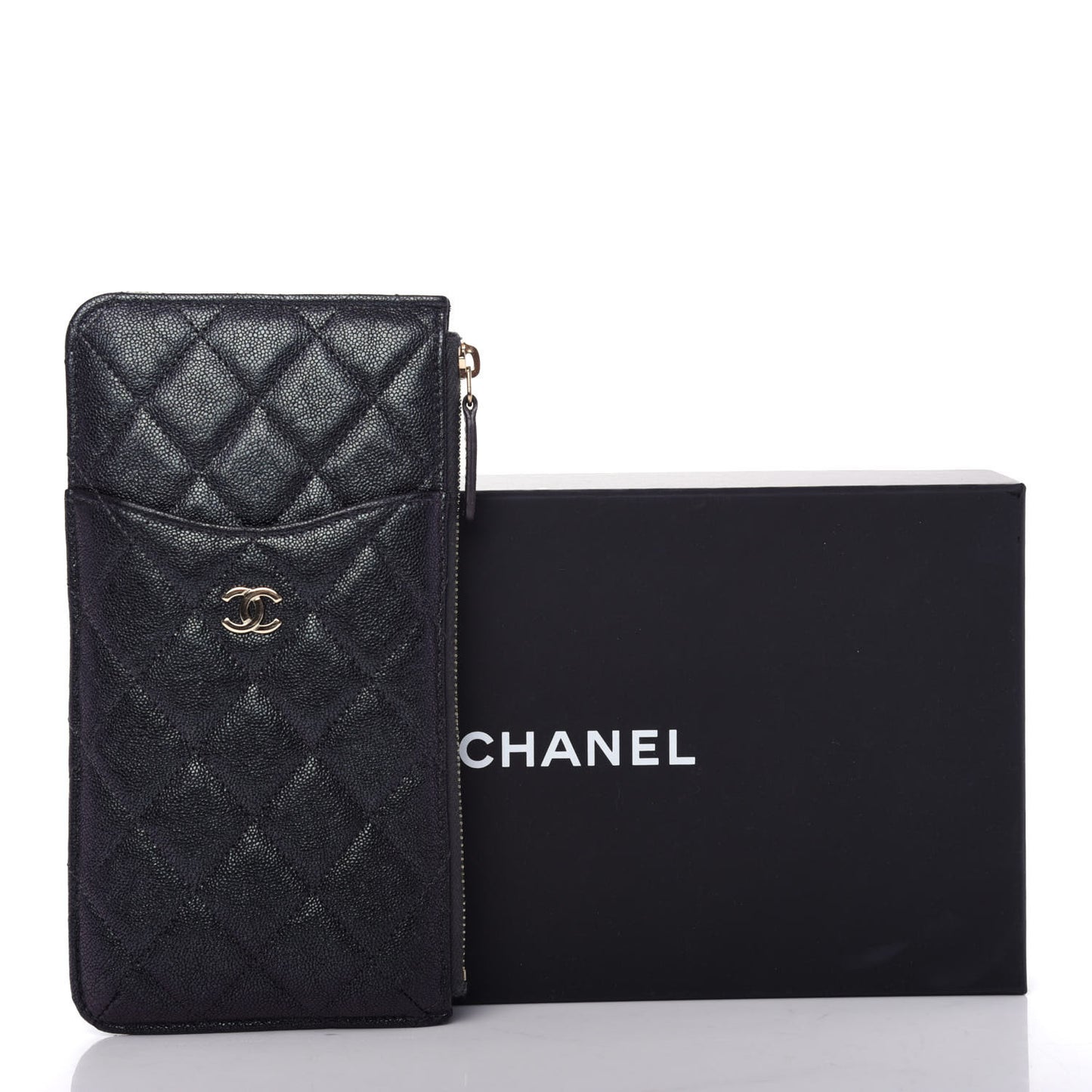 Iridescent Caviar Quilted Classic iPhone Pouch Black