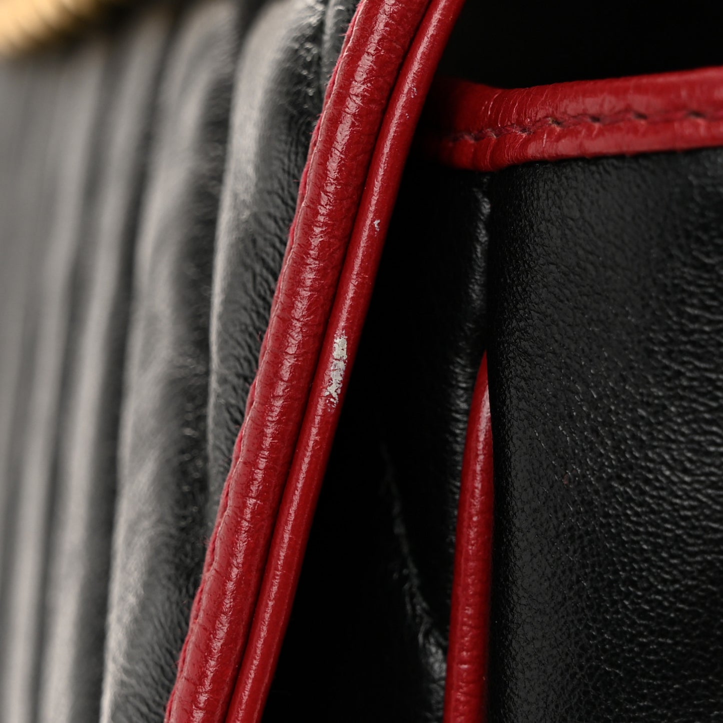 Vintage Effect Calfskin Matelasse Diagonal Large Torchon GG Marmont Shoulder Bag Black Romantic Cherry