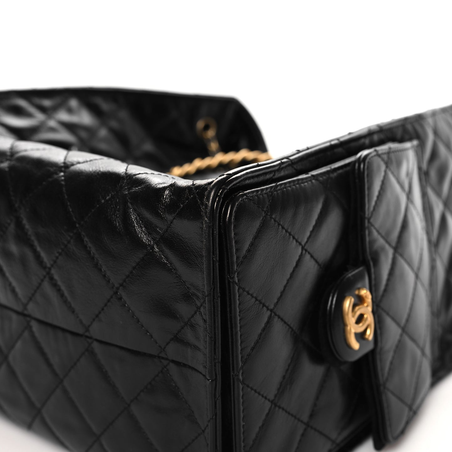 Shiny Crumpled Calfskin Quilted Medium Chanel 25 Handbag Black