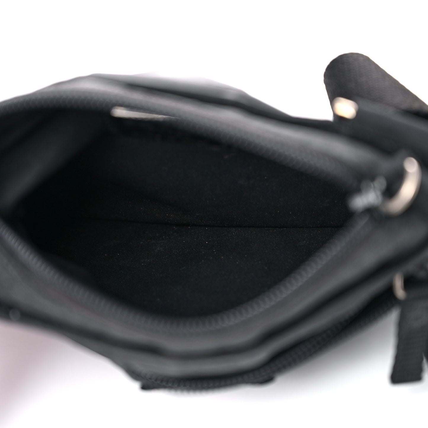 Nylon Vela Flat Messenger Bag Black