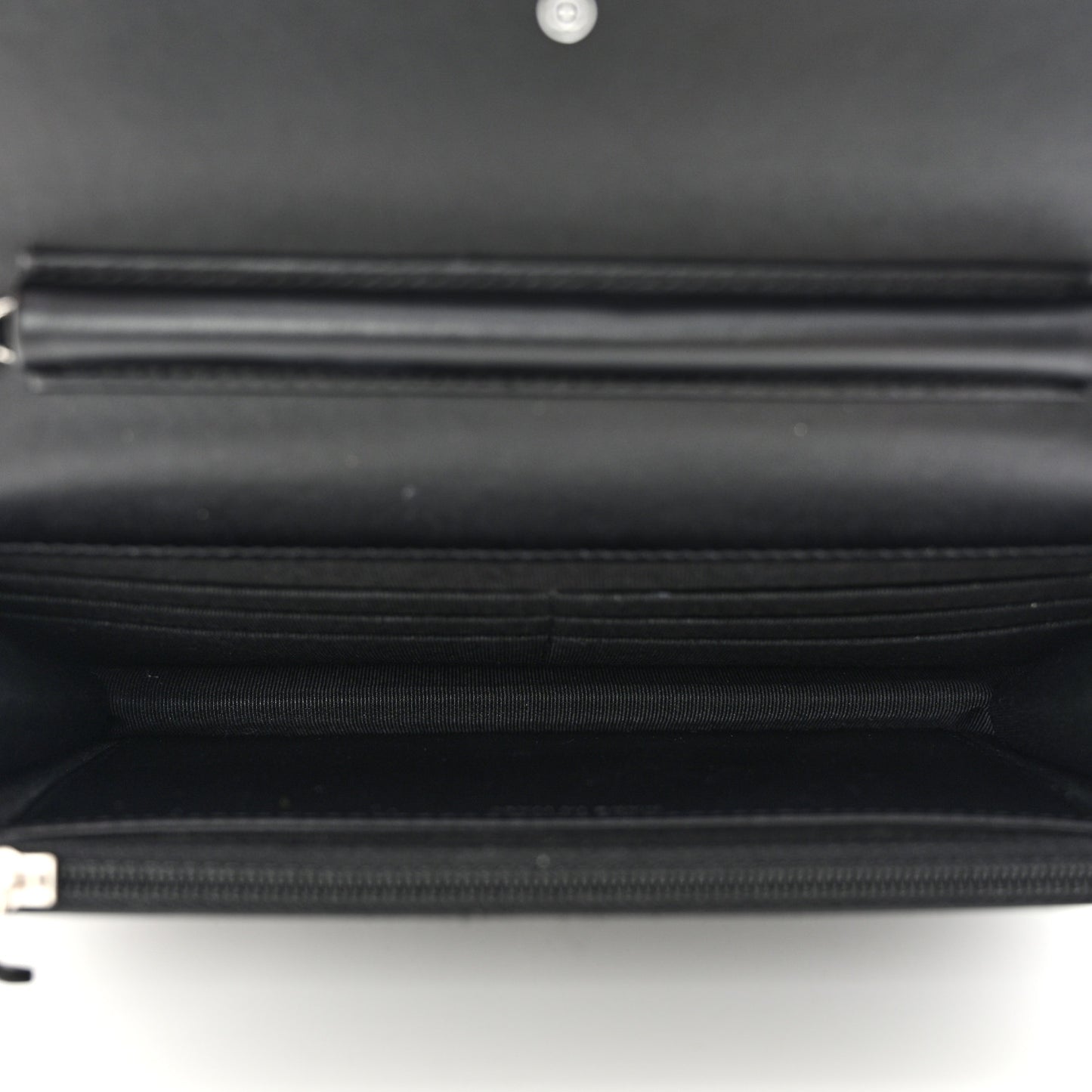 Patent Quilted Wallet On Chain WOC Black