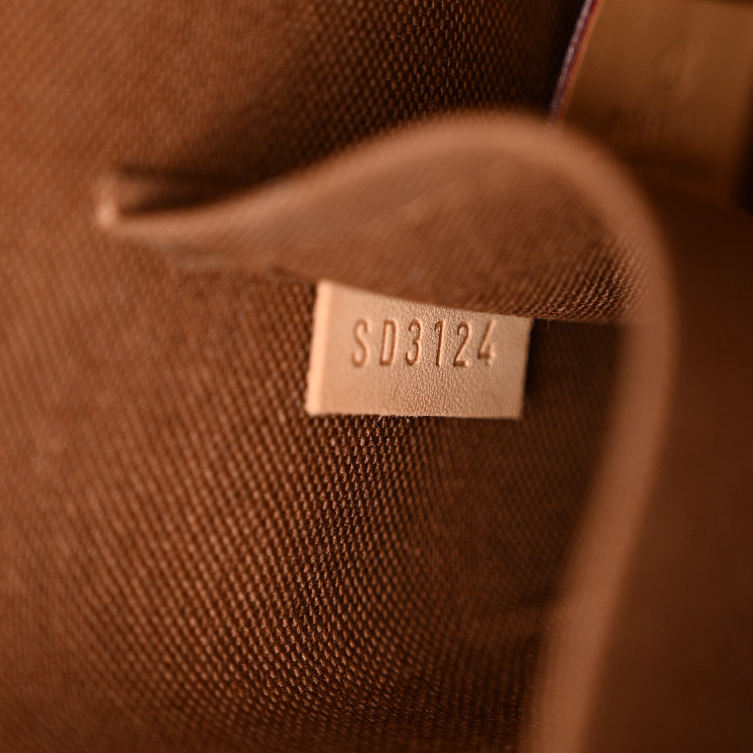 Louis Vuitton Monogram Alma MM 7 of 14