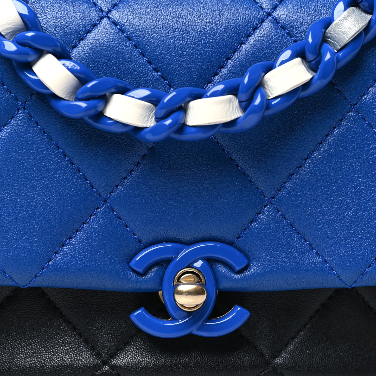 Lambskin Quilted Messenger Flap Blue Silver Black