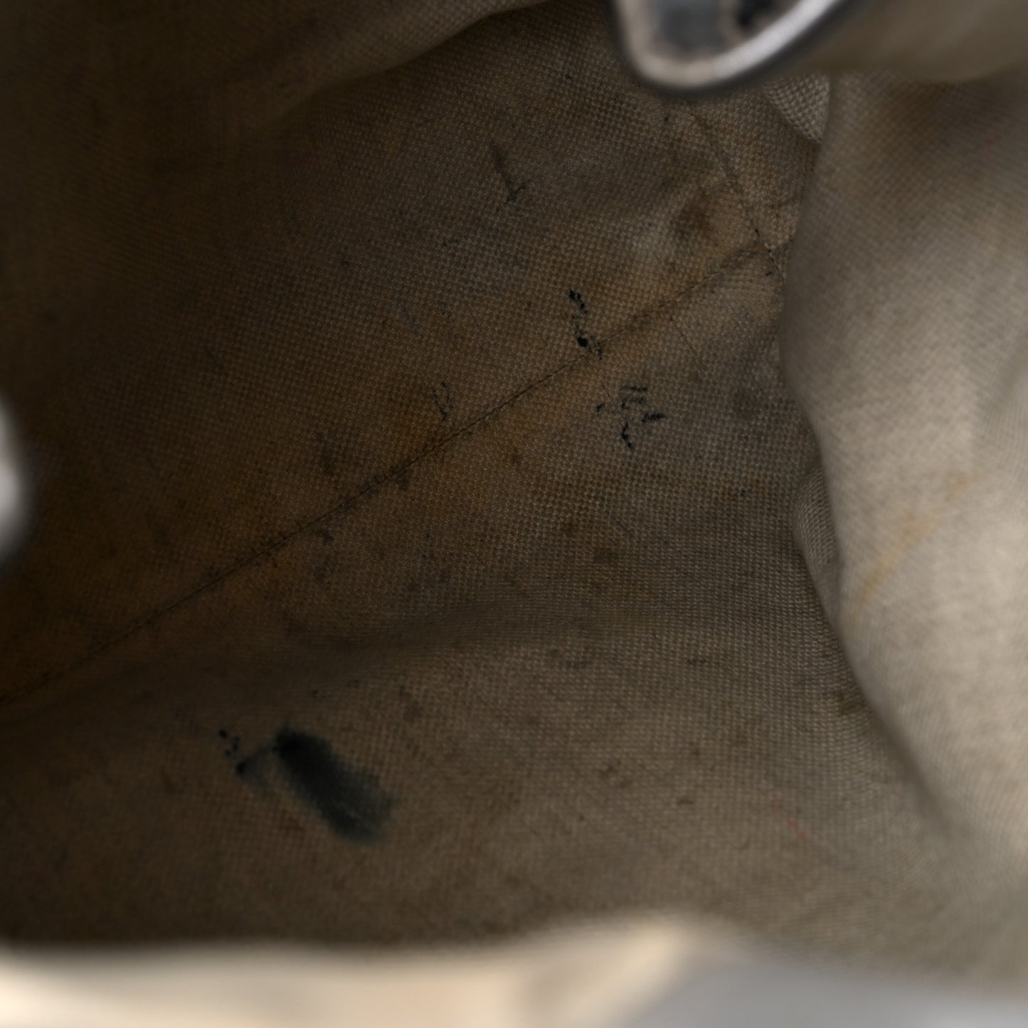 Metallic Guccissima Medium Sukey Tote Silver