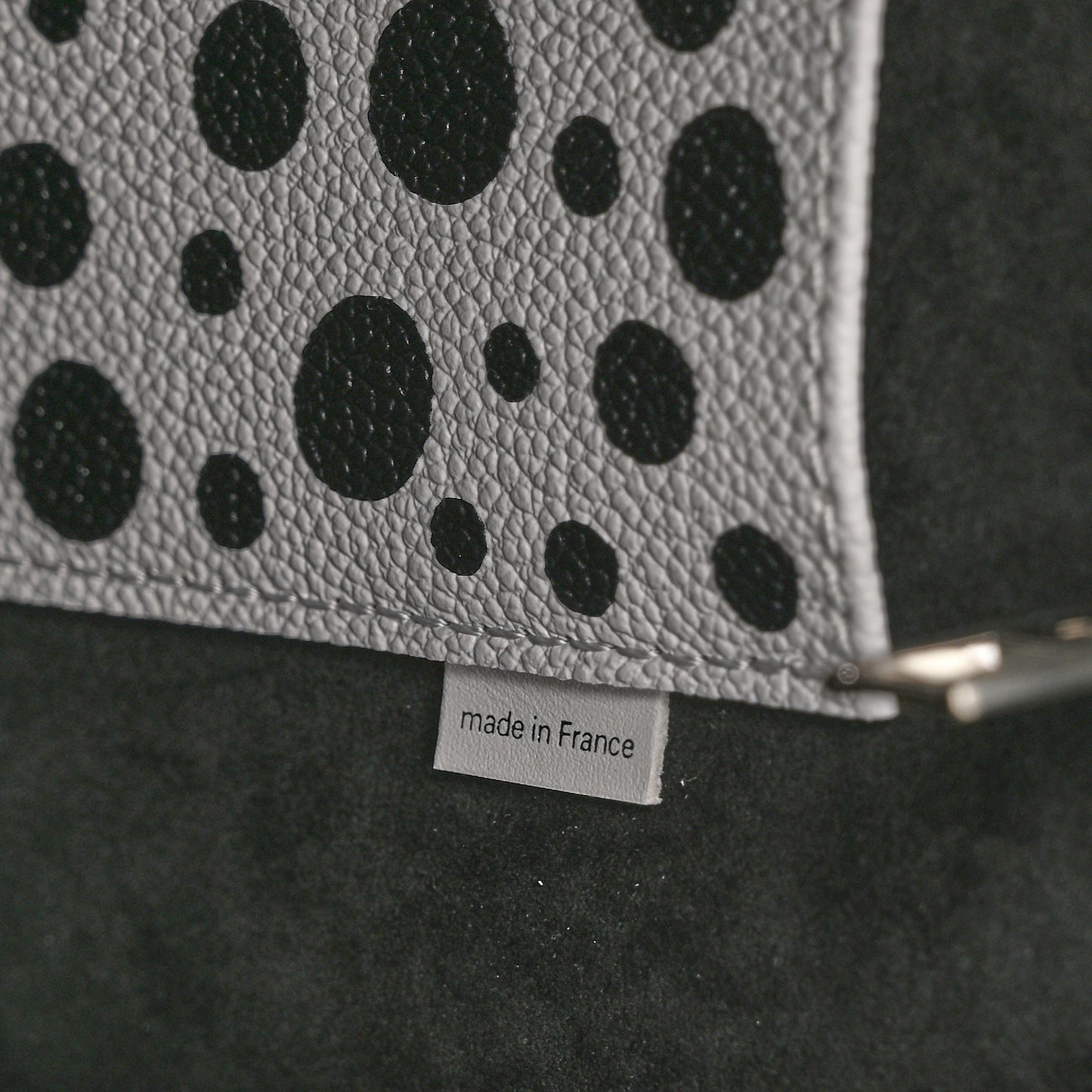 Monogram Kusama Dots Onthego MM Black White