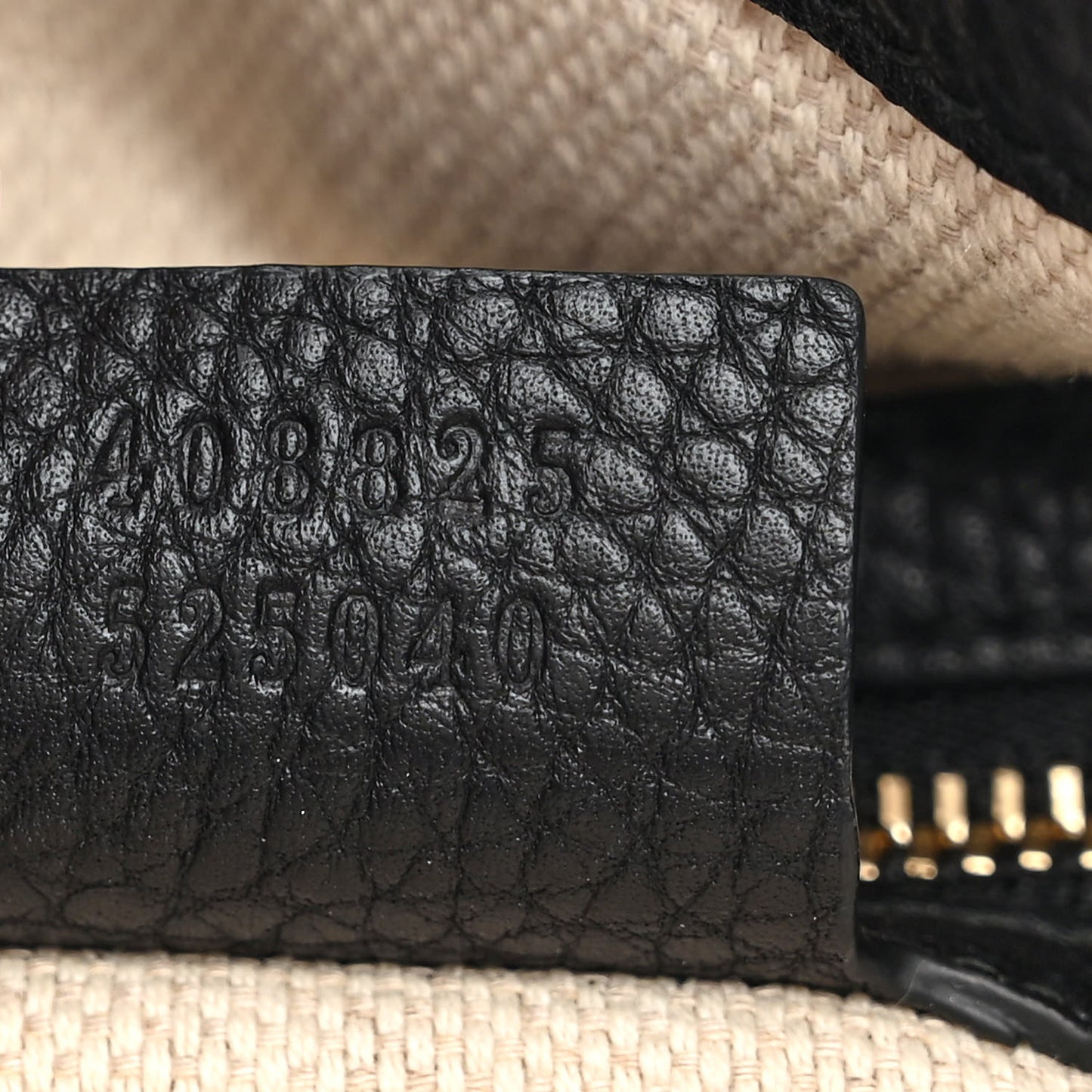 Pebbled Calfskin Large Soho Hobo Black