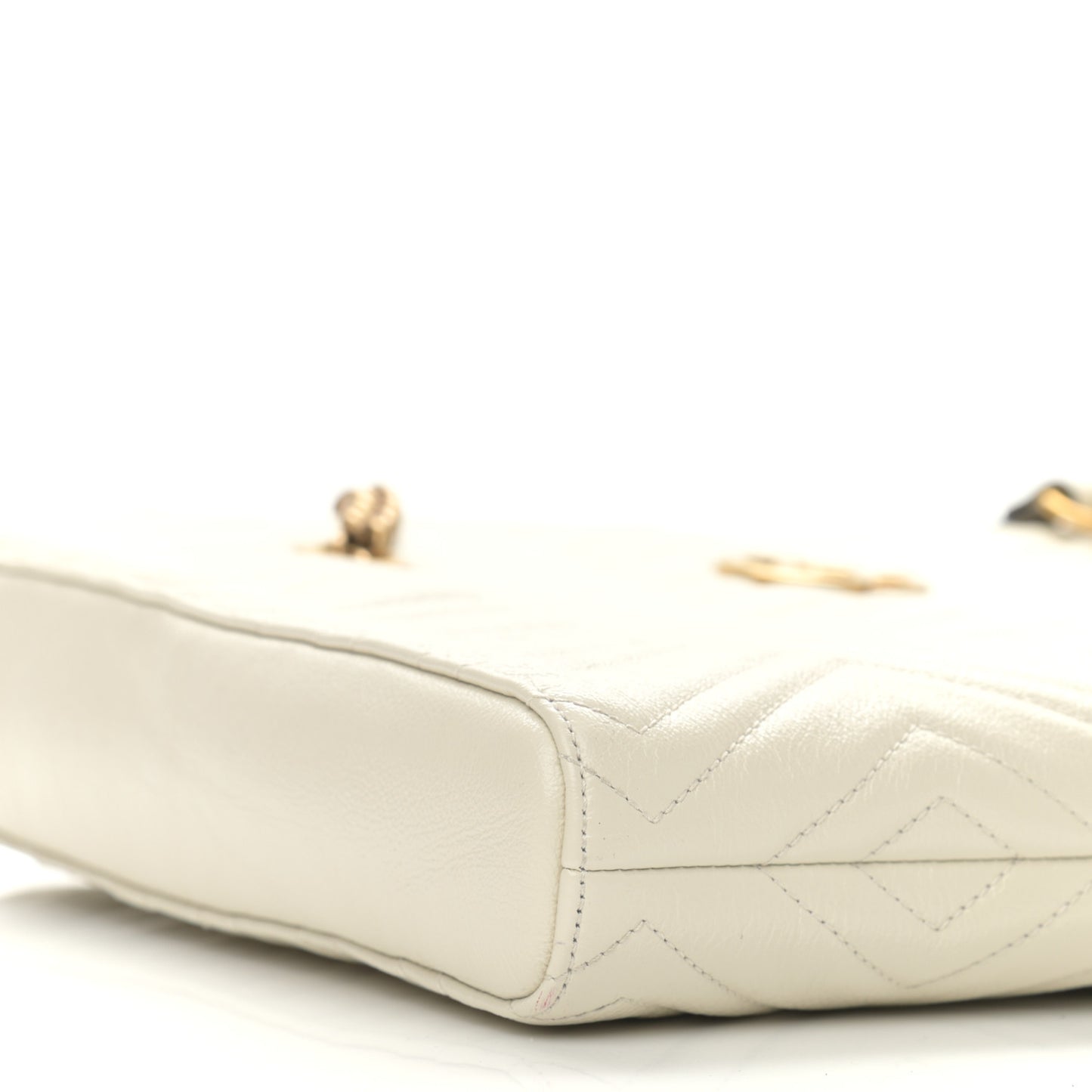 Vintage Calfskin Matelasse Medium GG Marmont Slim Tote White