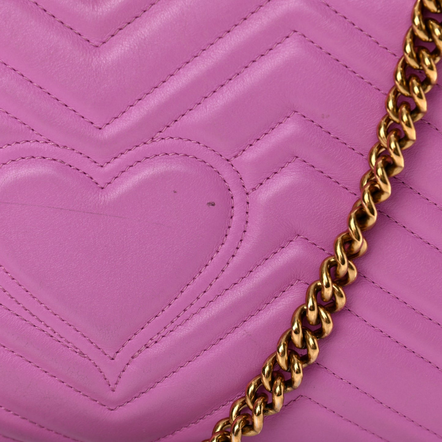 Calfskin Matelasse Medium GG Marmont Shoulder Bag Candy Mousse
