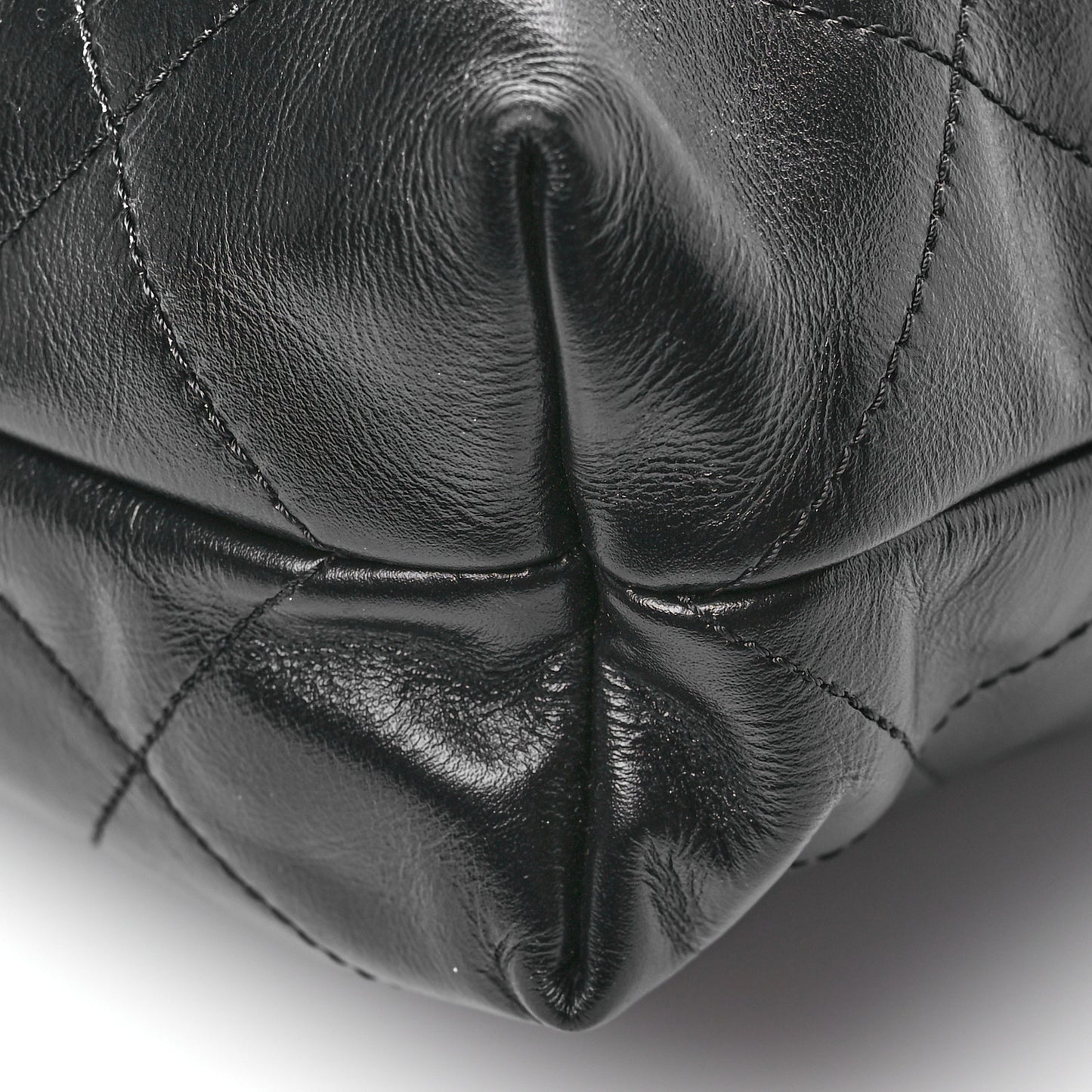 Shiny Calfskin Quilted Small Chanel 22 Black