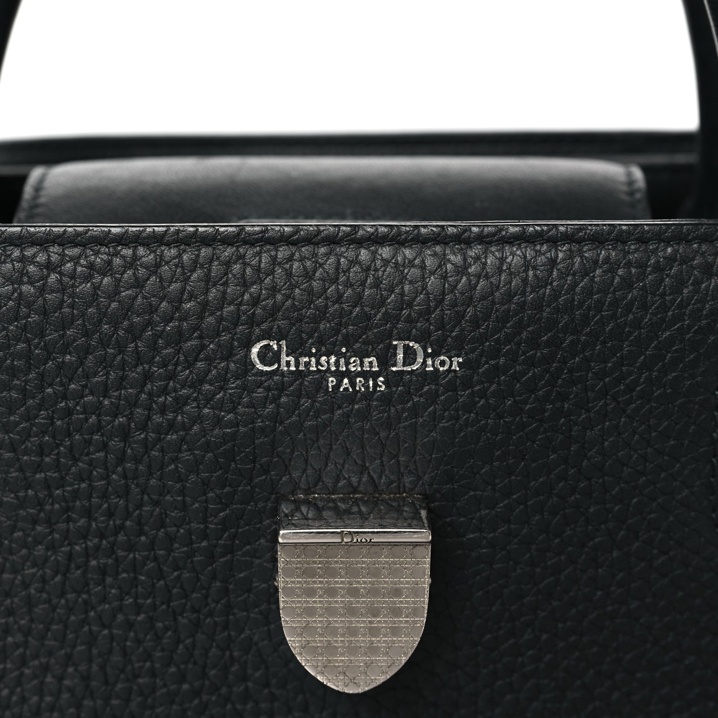 Grained Calfskin Medium Diorever Flap Black