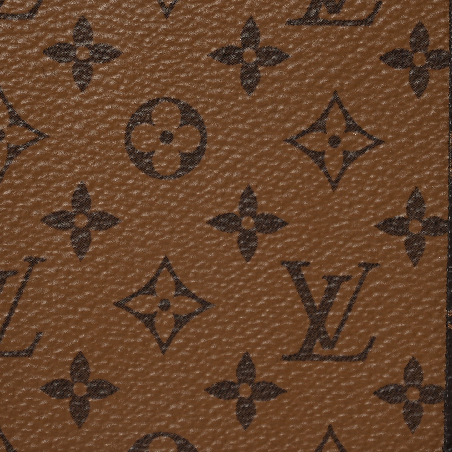 Reverse Monogram Pochette Trunk Verticale