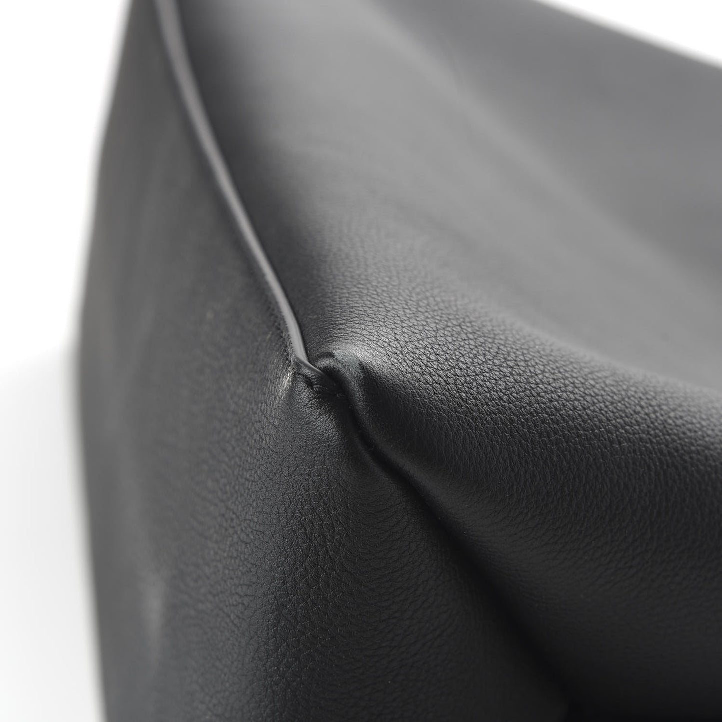 Grained Calfskin Lockme Shopper Black