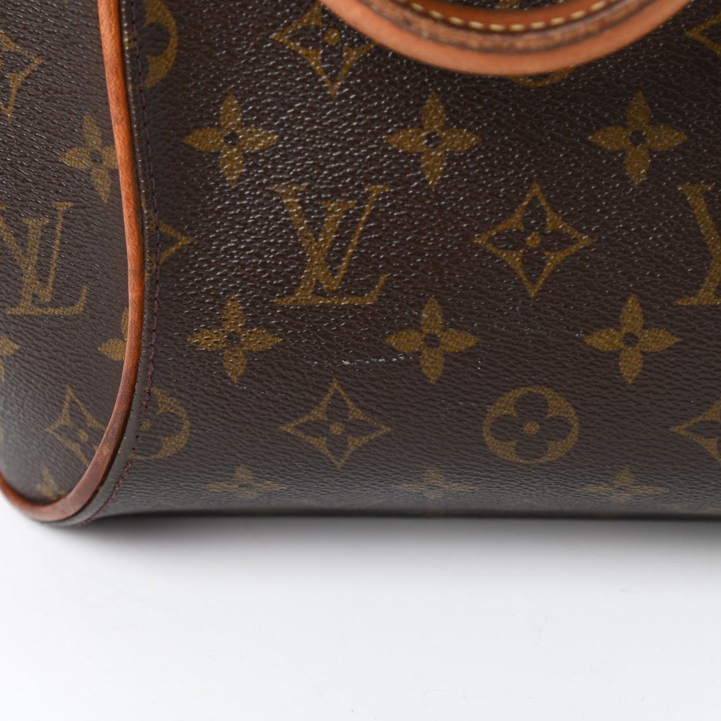 Monogram Ellipse MM