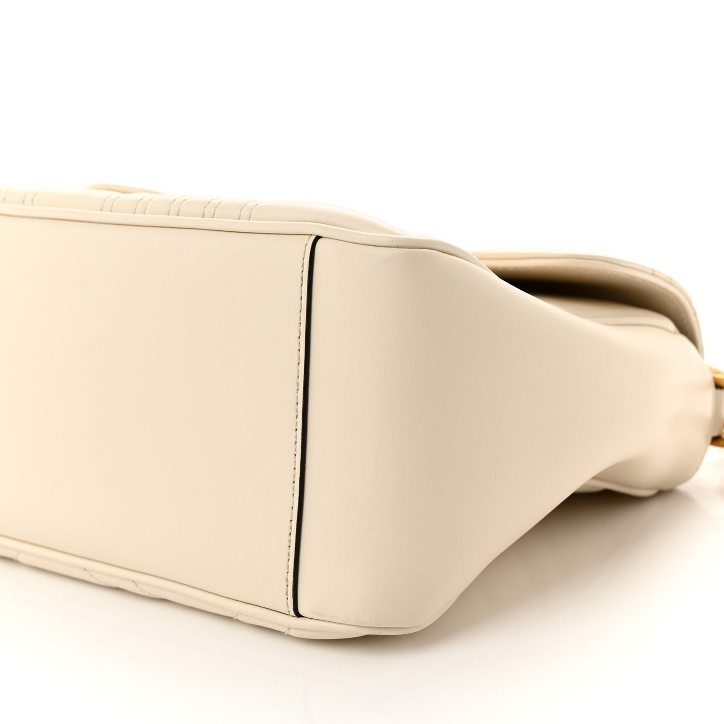 Calfskin Matelasse Small GG Marmont Top Handle Shoulder Bag White