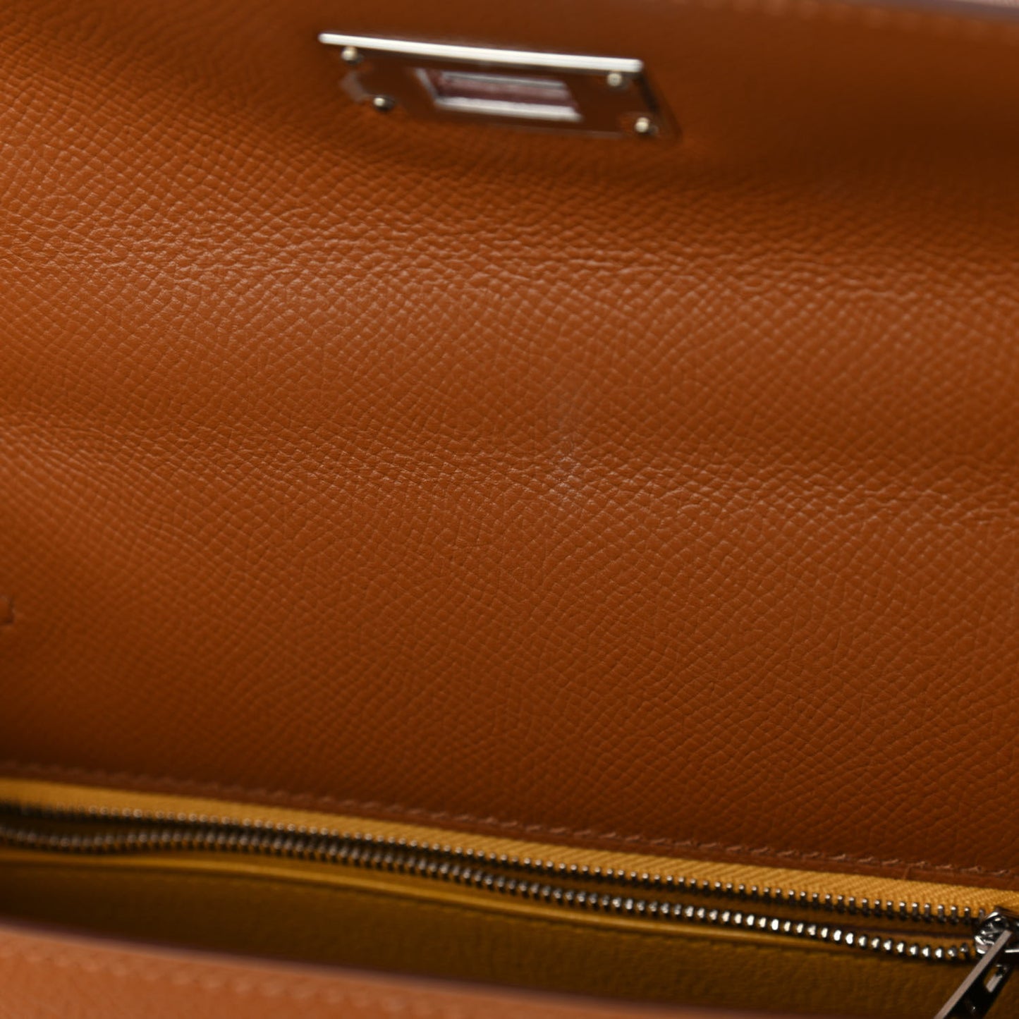 Epsom Verso Kelly Sellier 28 Gold Ambre