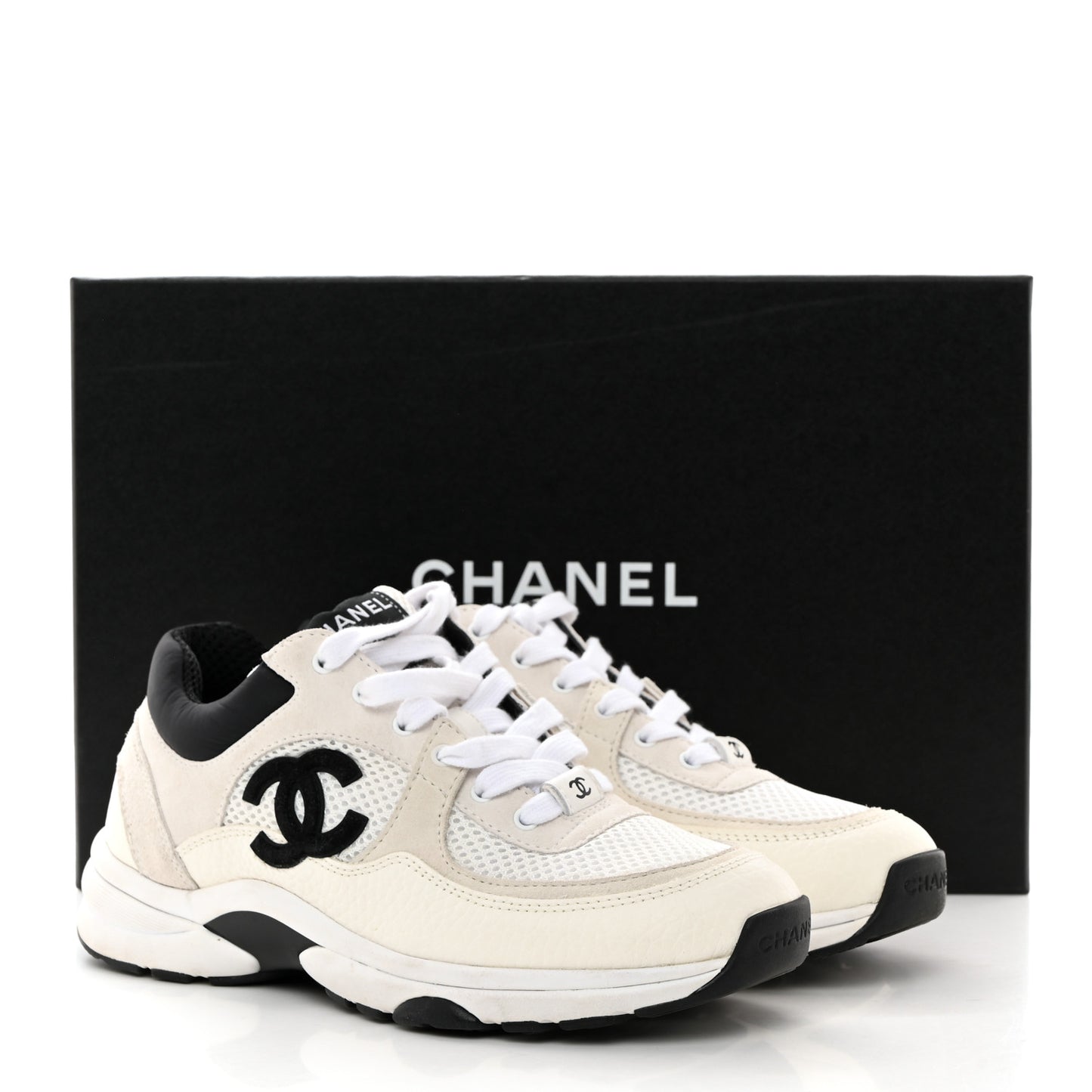Mesh Suede Calfskin Grained Calfskin Womens CC Sneakers 36 White Black
