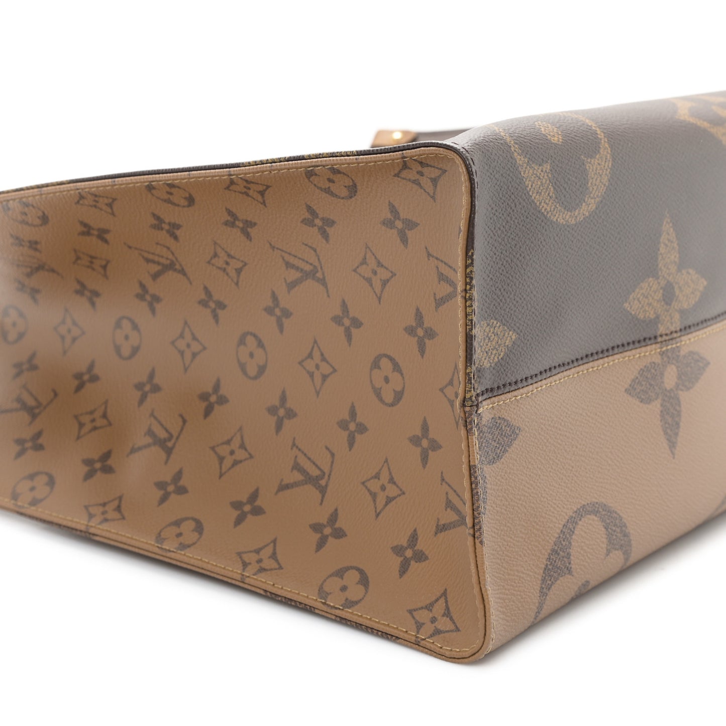 Reverse Monogram Giant Onthego GM