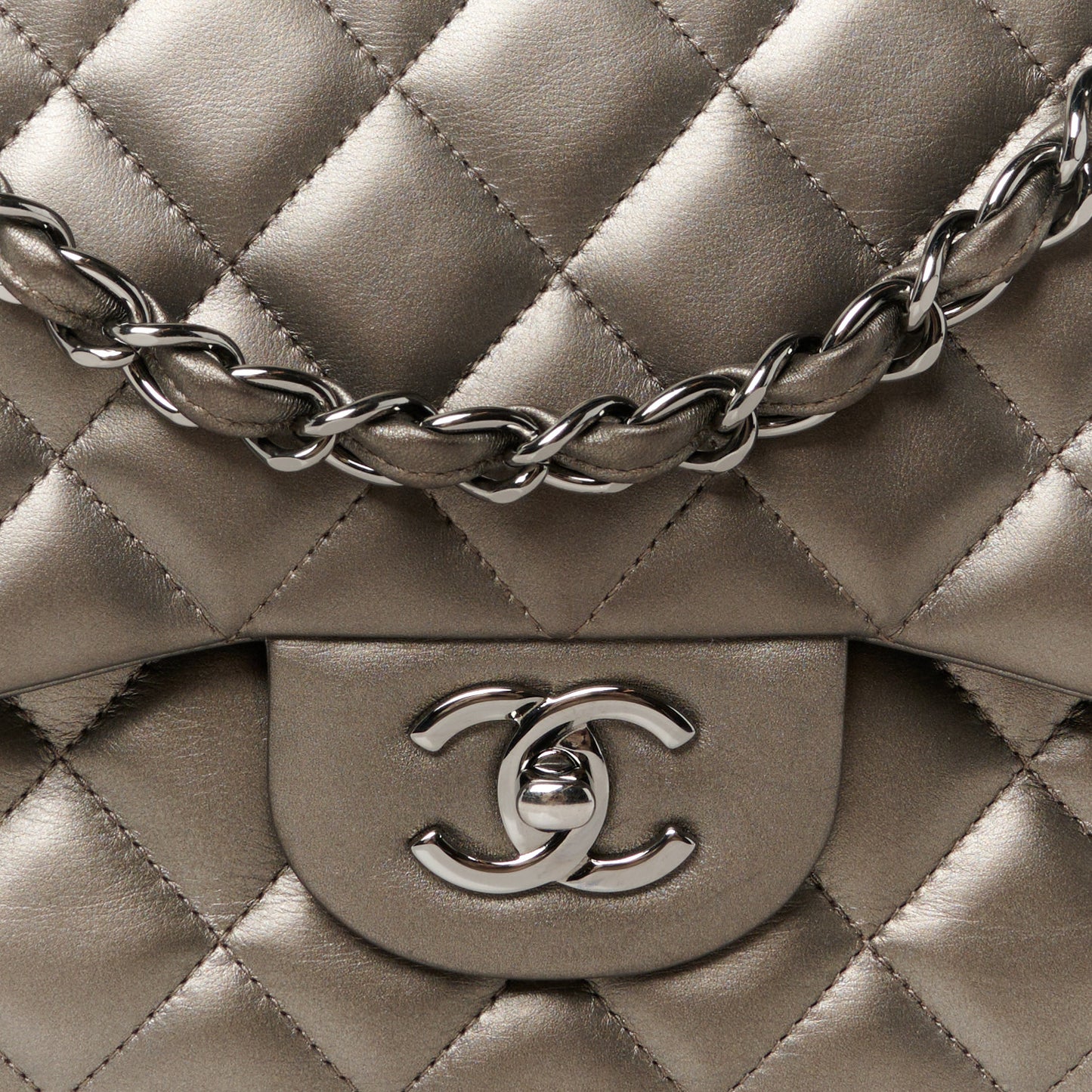 Metallic Lambskin Quilted Jumbo Double Flap Pewter