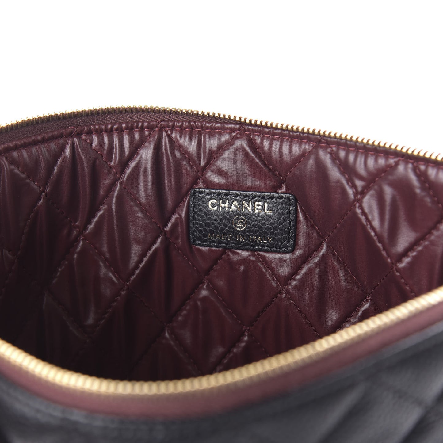 Caviar Quilted Medium Cosmetic Case Black