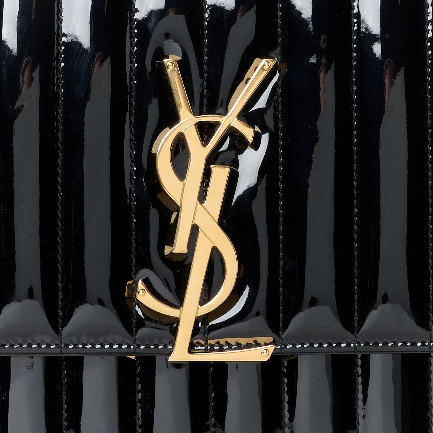 Patent Matelasse Monogram Large Vicky Chain Bag Black