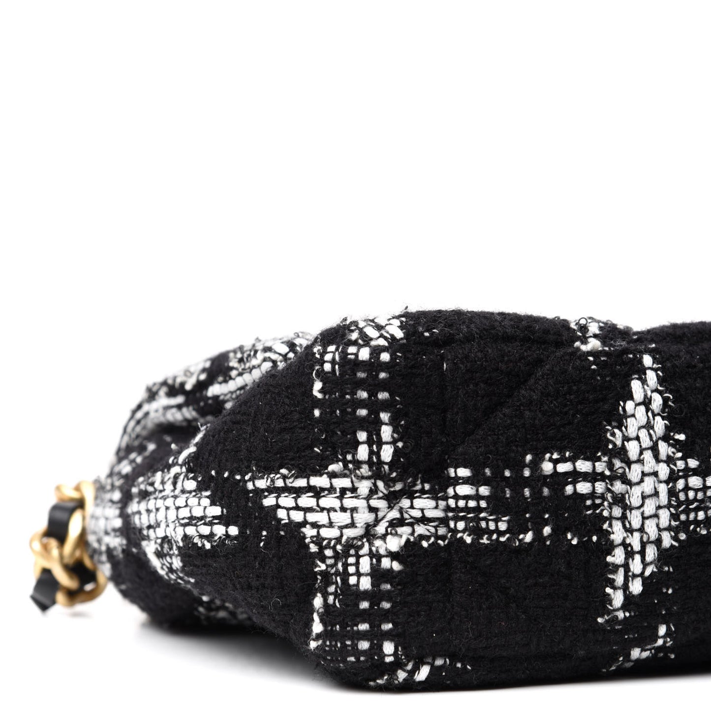 Tweed Quilted Medium 19 Flap Black White