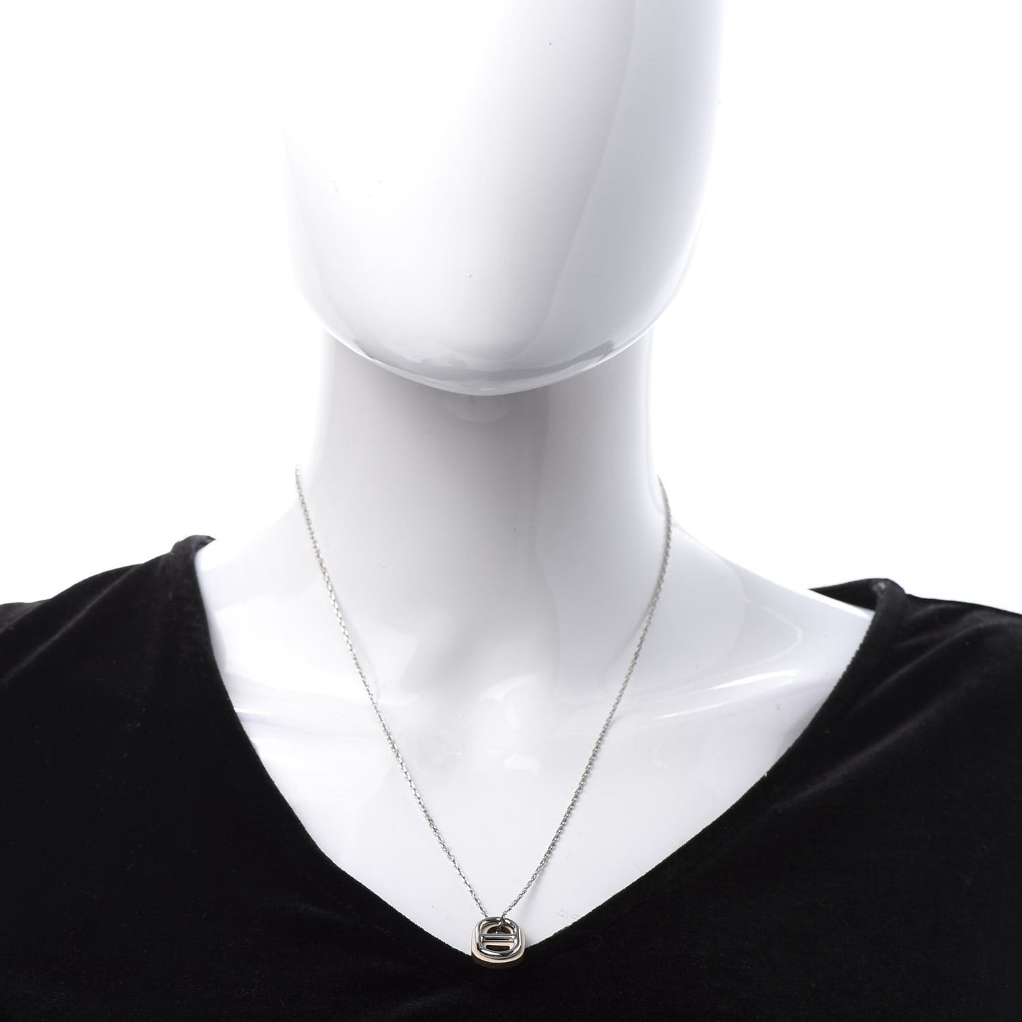 Swift O'Maillon Pendant Necklace Nata