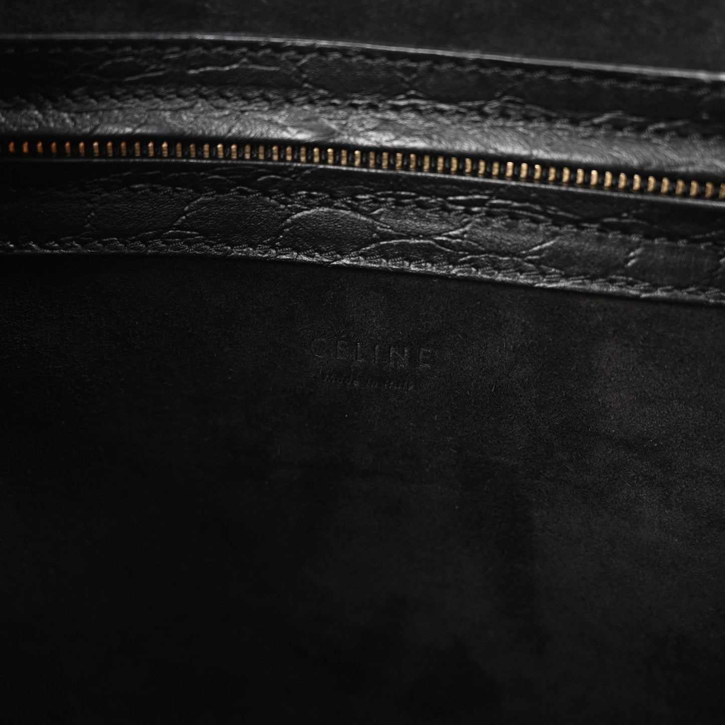 Crocodile Embossed Calfskin Medium Phantom Luggage Black