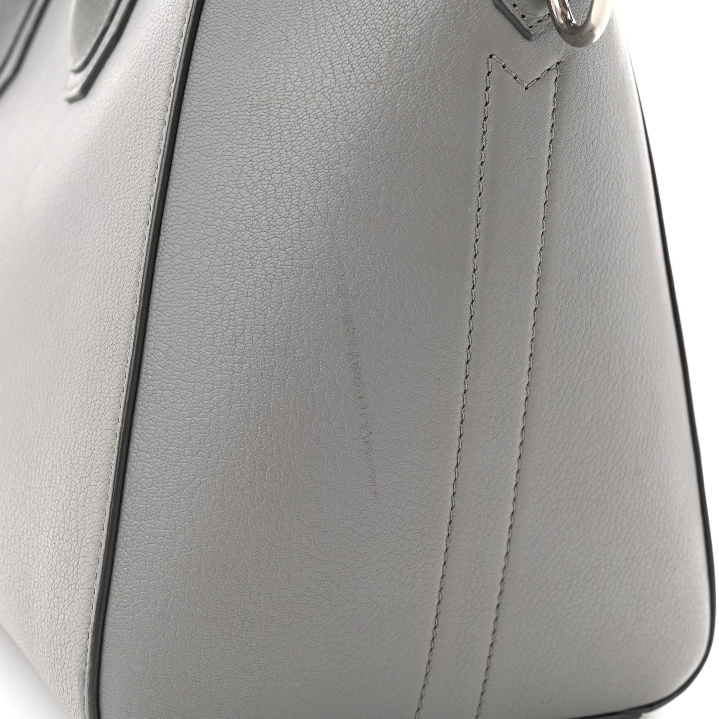 Sugar Goatskin Medium Antigona Pearl Grey