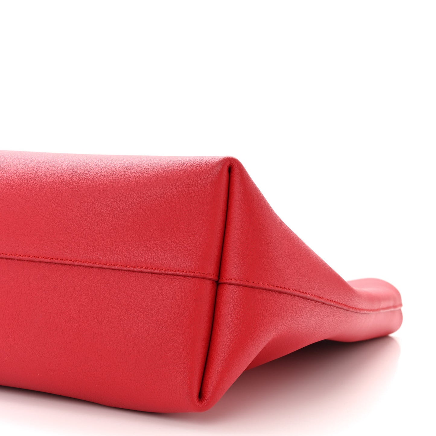 Calfskin Large Shopping Tote Rouge Eros