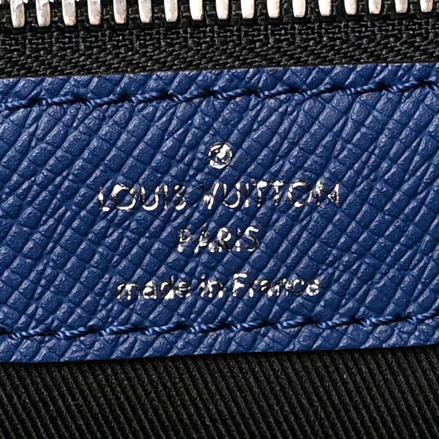 Taiga Monogram Eclipse Keepall Bandouliere 50 Pacific Blue
