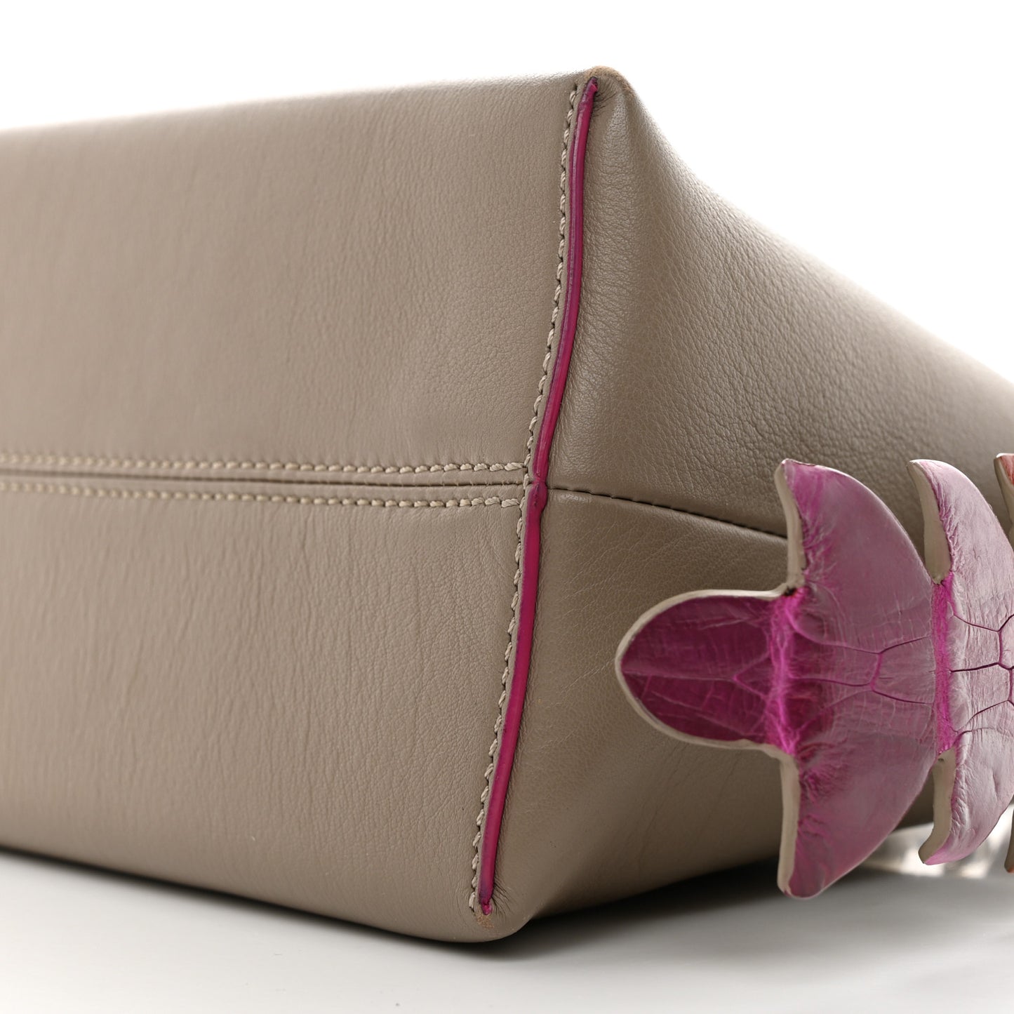 Vitello Dolce Croc Tail Medium By The Way Boston Bag Tortora Orange Pink