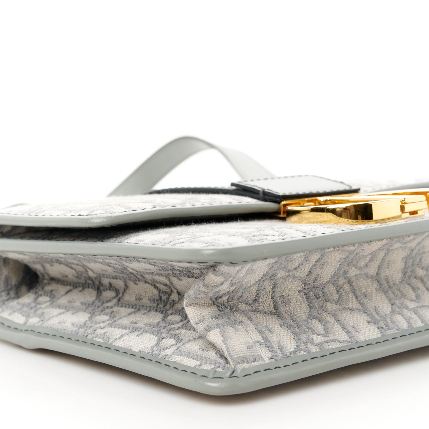 Oblique 30 Montaigne Flap Bag Grey