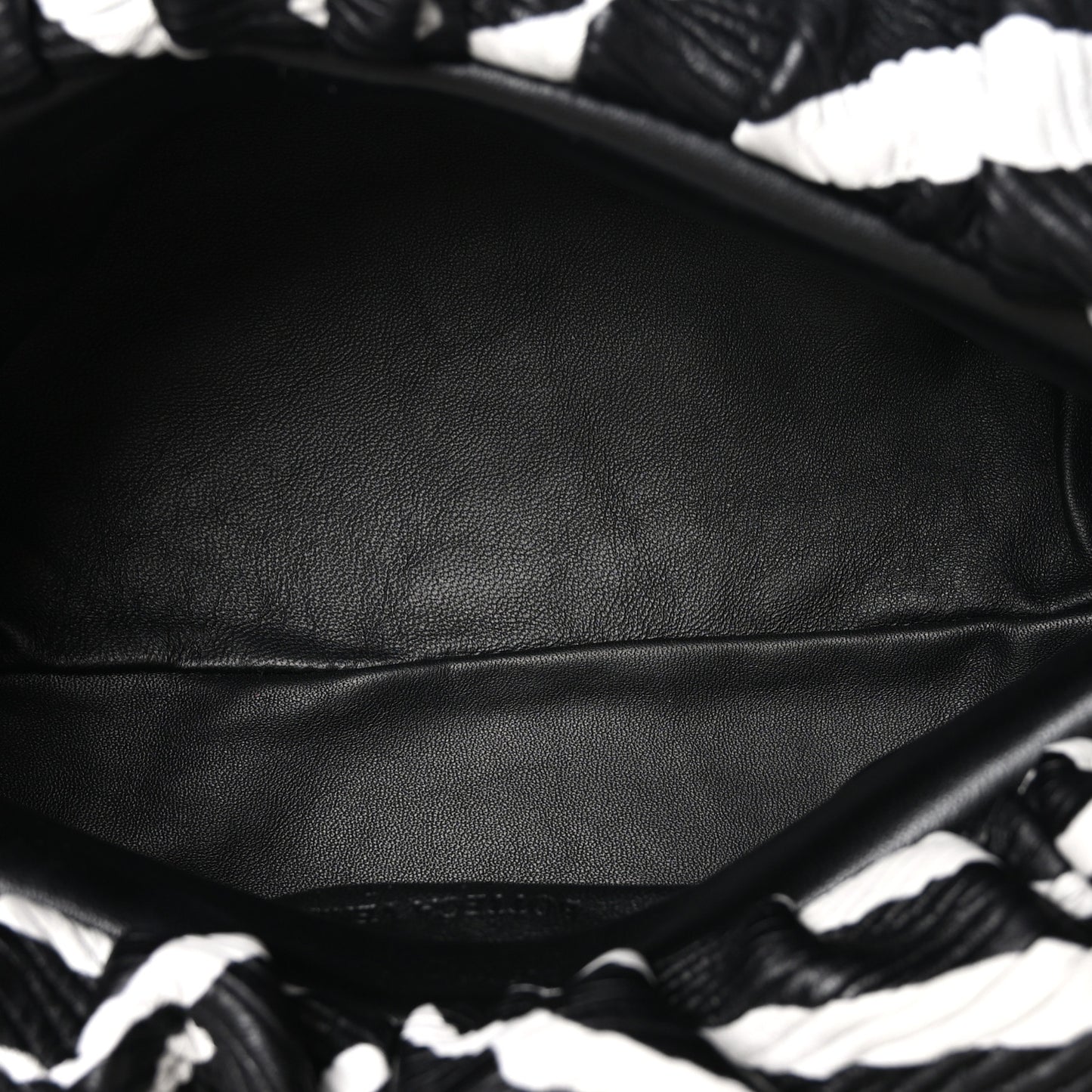 Nappa Zebra Print The Pouch Chain White Black
