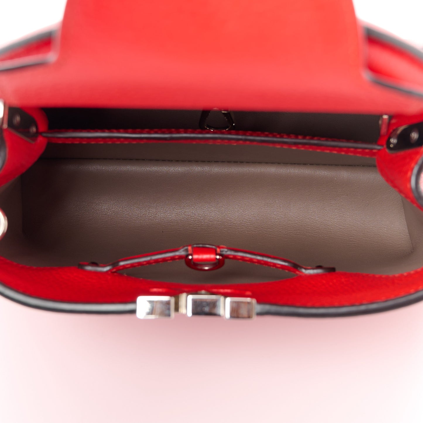 Taurillon Capucines BB Rubis