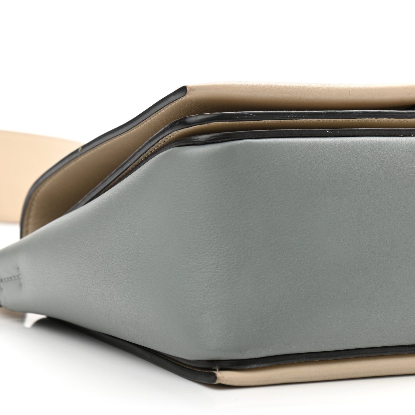 Shiny Smooth Calfskin Medium Frame Shoulder Bag Grege Storm