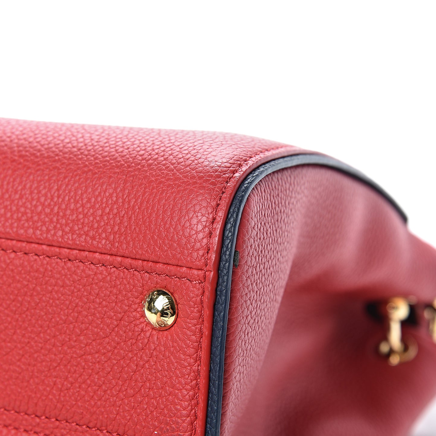 Grained Calfskin Monogram Double V Rubis