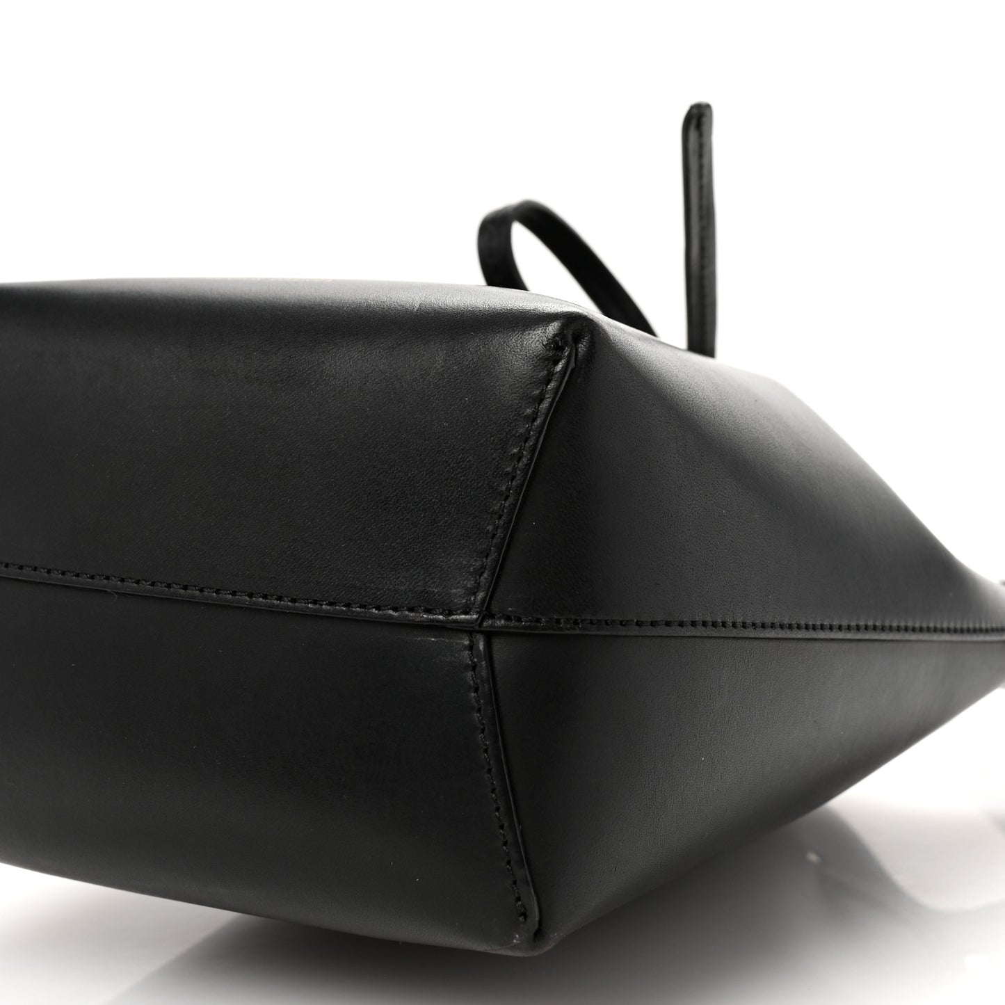 Vegetable Tanned Calfskin Mini Mini Bucket Bag Black Flamma