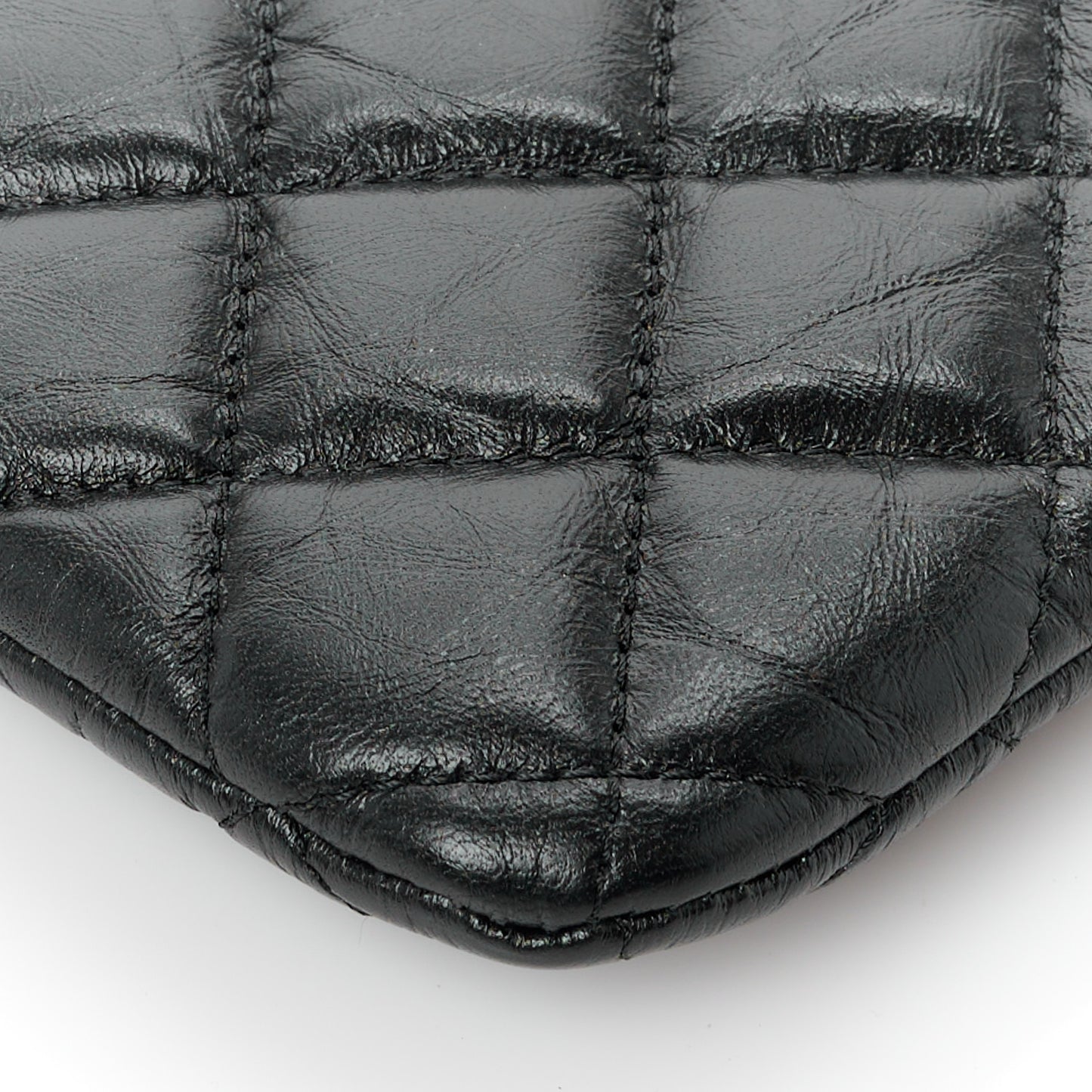 Aged Calfskin Quilted Medium Reissue Cosmetic Case So Black