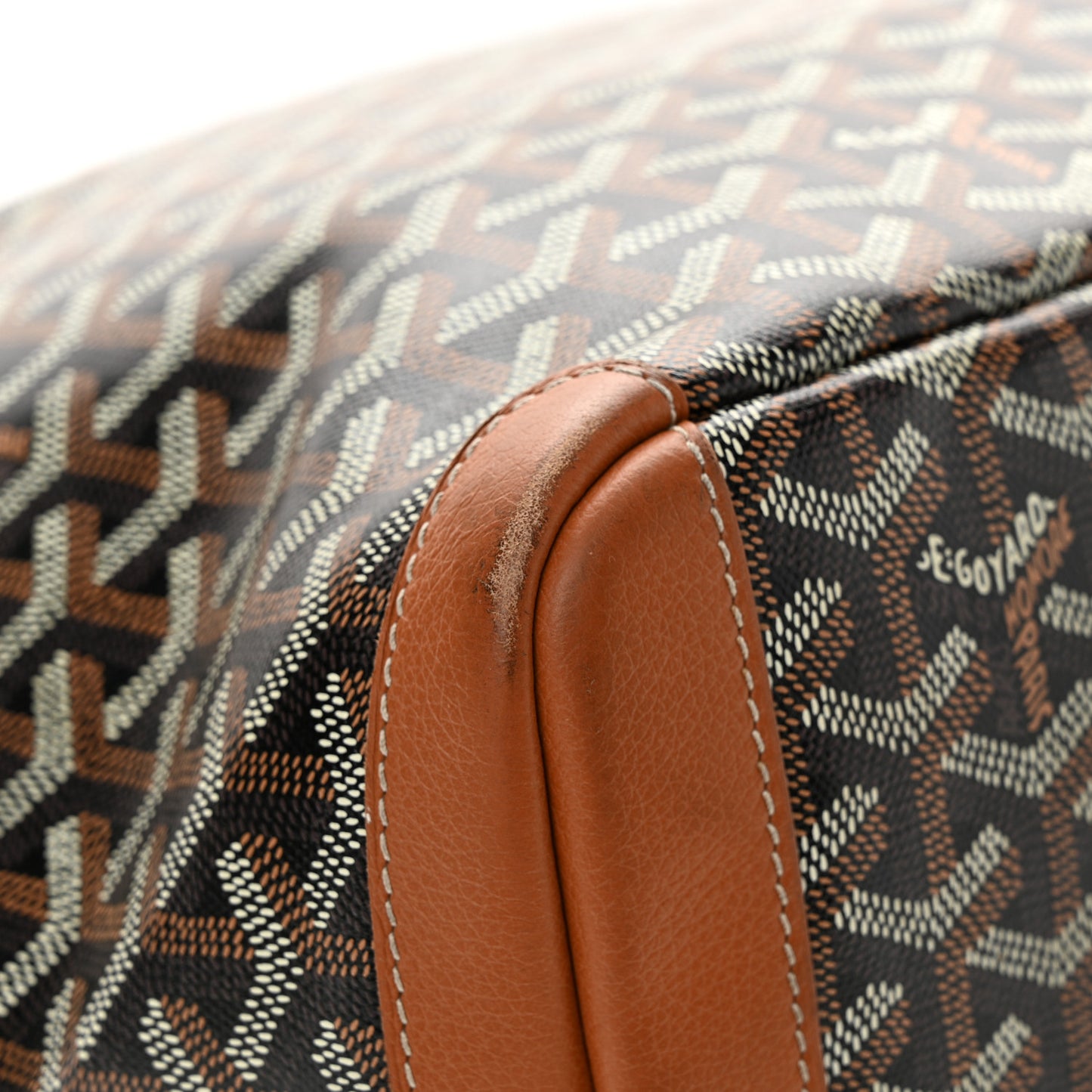 Goyardine Artois MM Black Gold