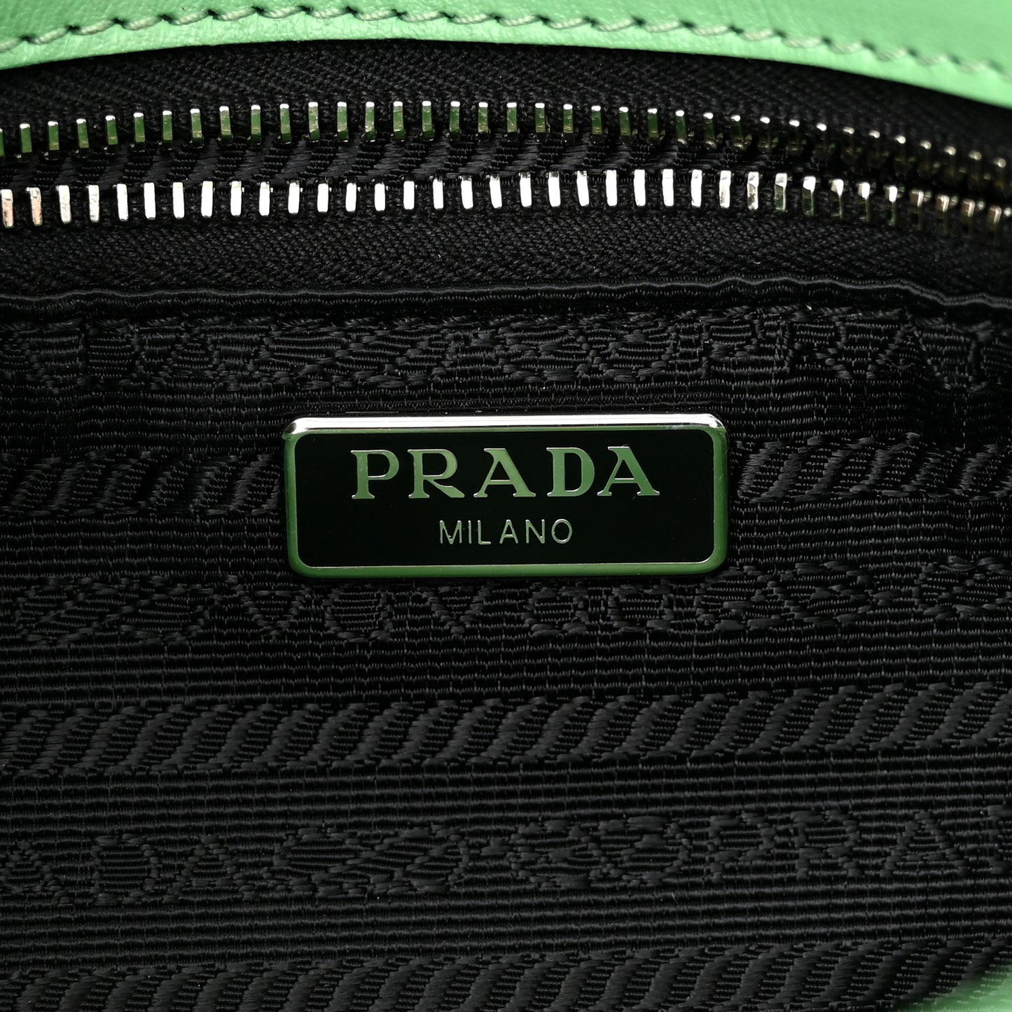 Saffiano Vernice Chain Shoulder Bag Green