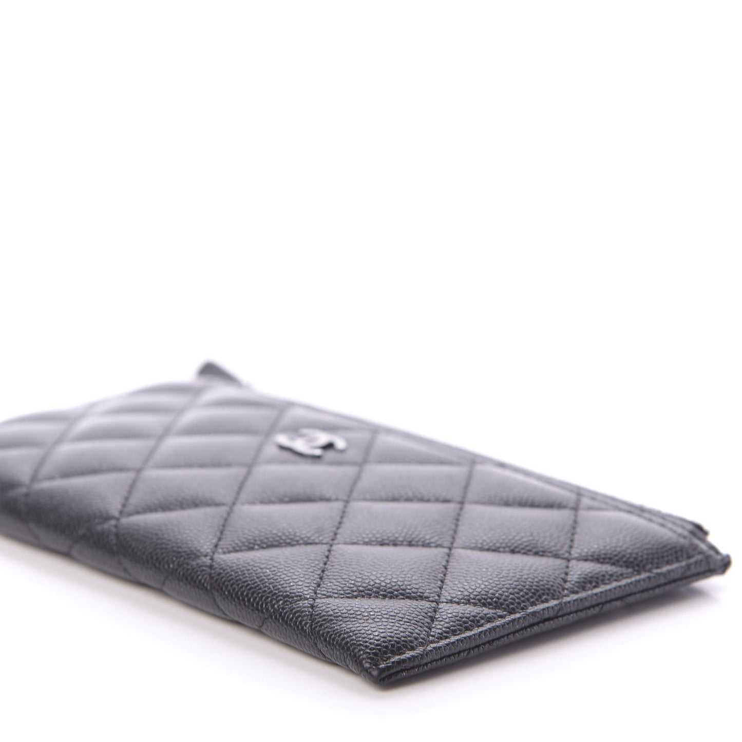 Iridescent Caviar Quilted Classic Zip Pouch Black